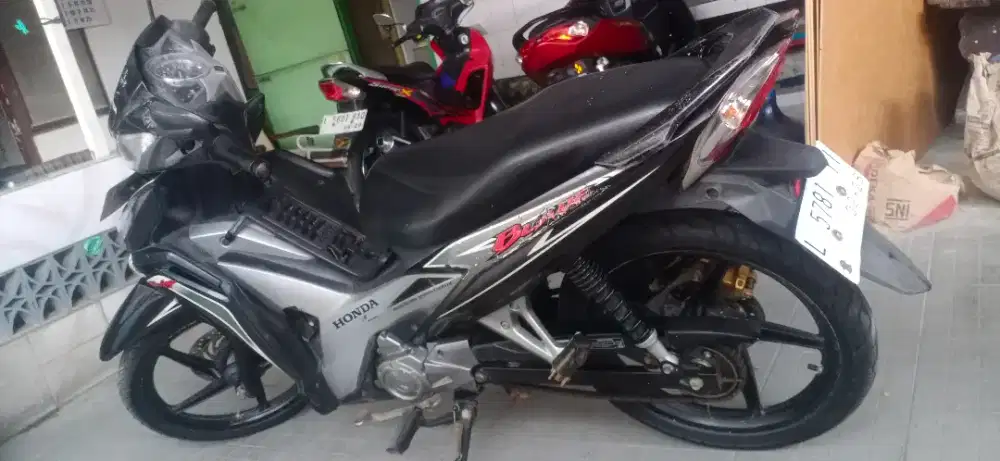 Honda blade th 2012