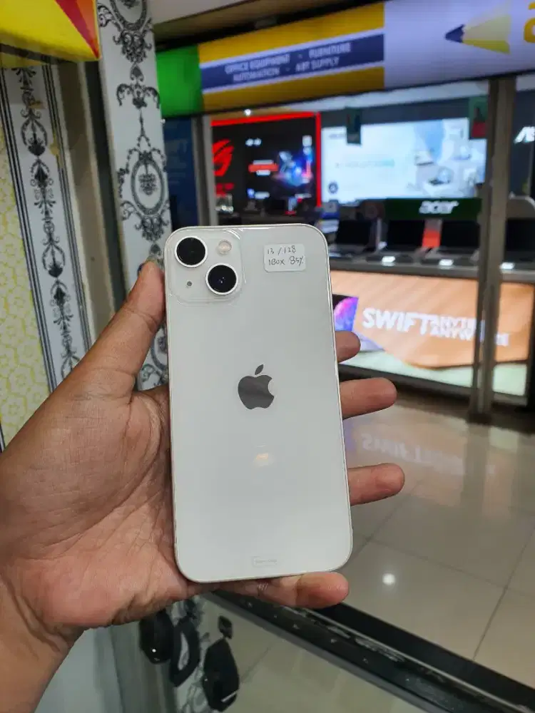 Iphone 13 128 GB Resmi iBox Mulus Like New