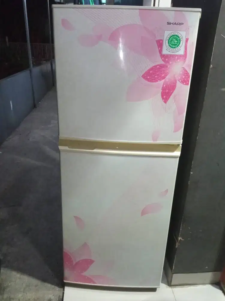 Kulkas Sharp 2 pintu normal dingin BS buat es batu dan plus antar