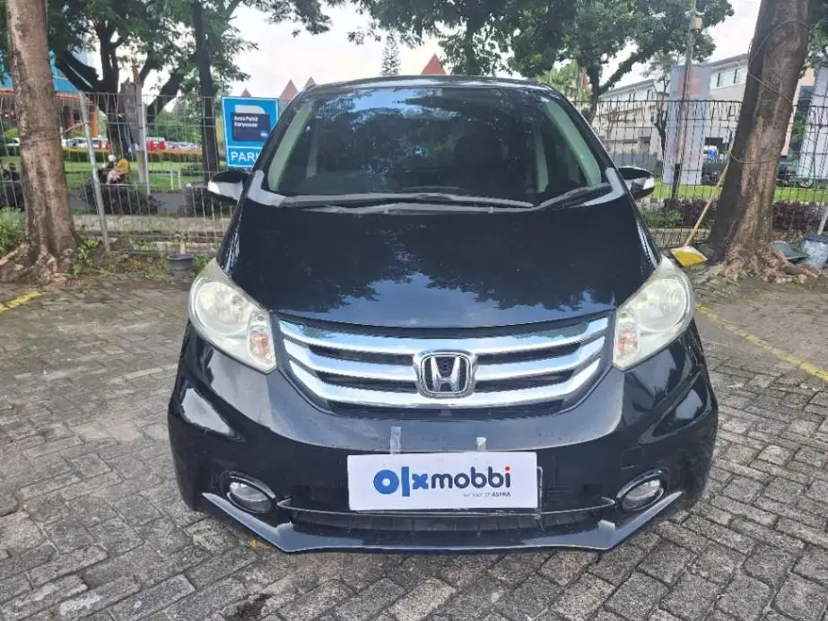 DP MURAH Honda Freed 1.5 E Bensin-AT 2015 CFYCB