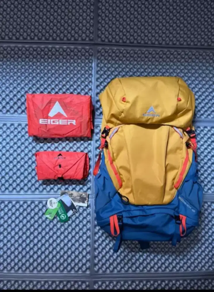 Tas Gunung atau Carrier