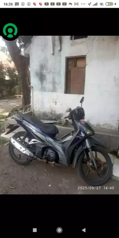 Supra x 2012 warna hitam