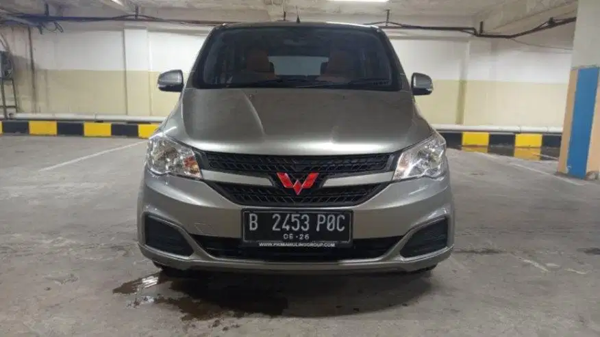 Pajak Panjang TDP 5JT - Wuling Confero 1.5 Bensin-MT 2021 Abu