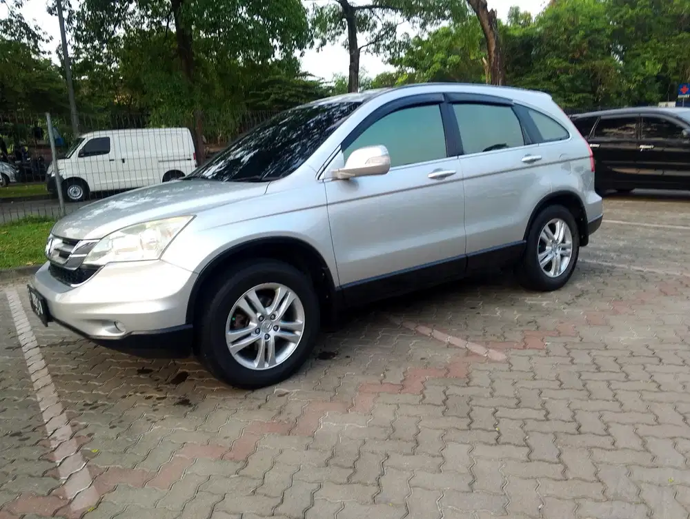 Honda CR-V 2010 Bensin