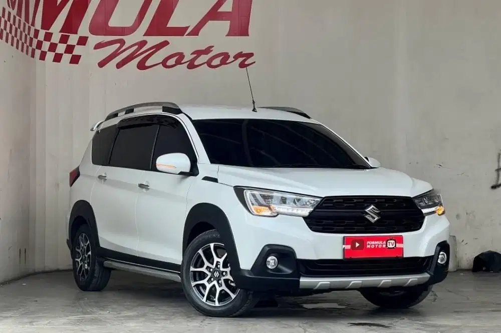 SUZUKI XL7 ALPHA A/T 2021 PUTIH