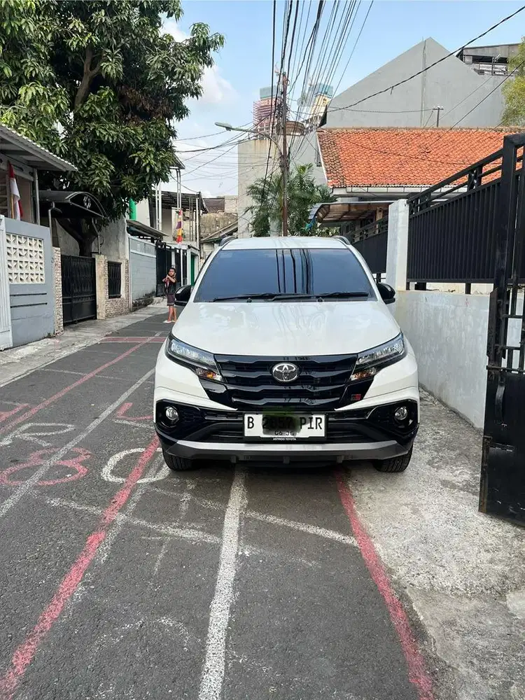 Over kredit toyota rush gr sport 2025