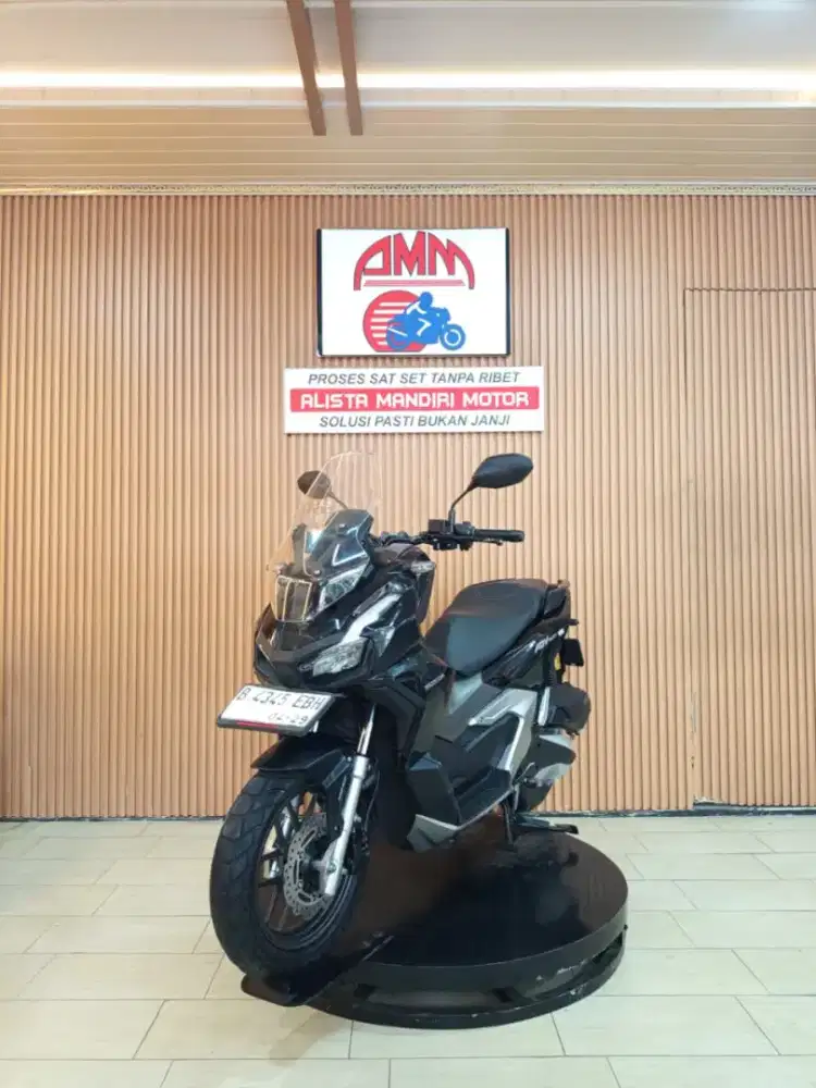 Honda NEW ADV 160 CBS 2024 BISA KREDIT VIA PAYLATER