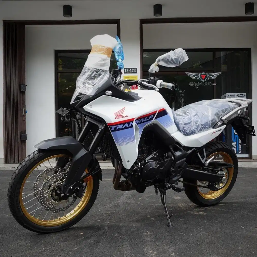 Honda Transalp 750