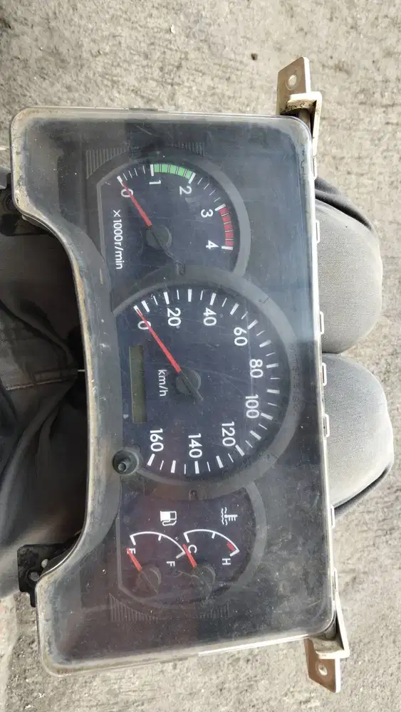 Spidometer Mitsubishi cunter, THN 2008