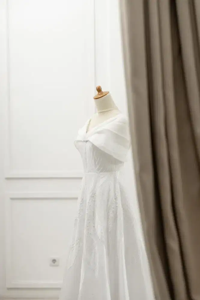 Di jual wedding dress
