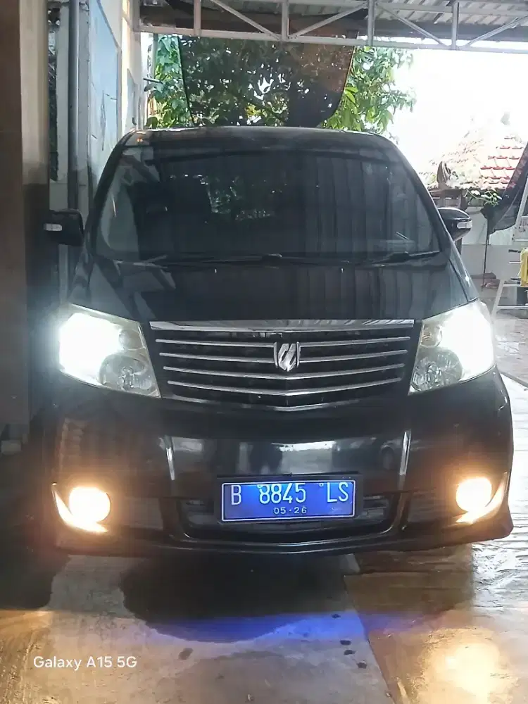 Toyota Alphard 2,4 V Matic
