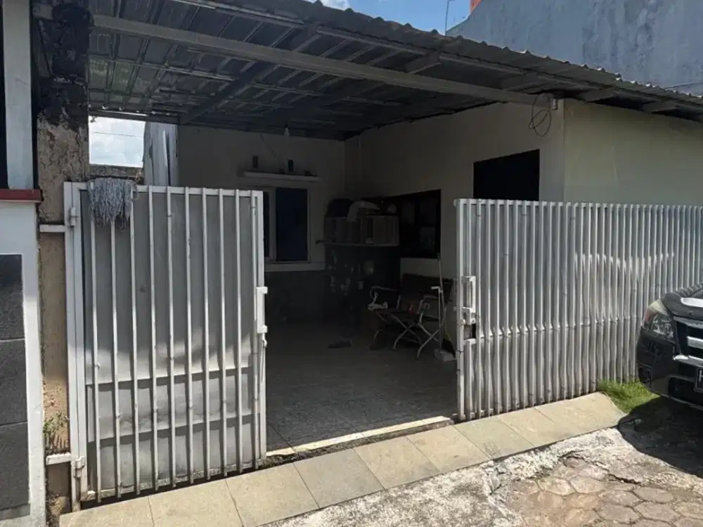 RUMAH SECOND SIAP HUNI DI PEDALANGAN BANYUMANIK SEMARANG