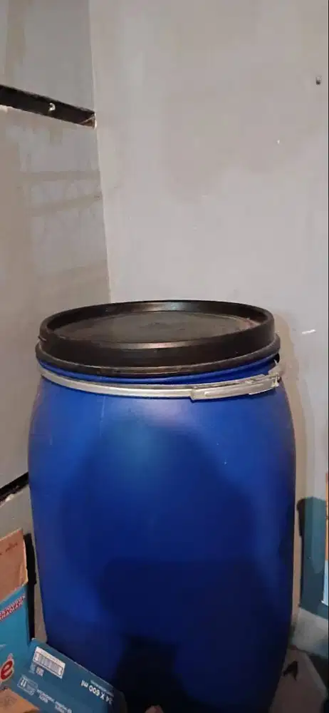 Drum Penampungan Air - Baru 5 Bulan pakai