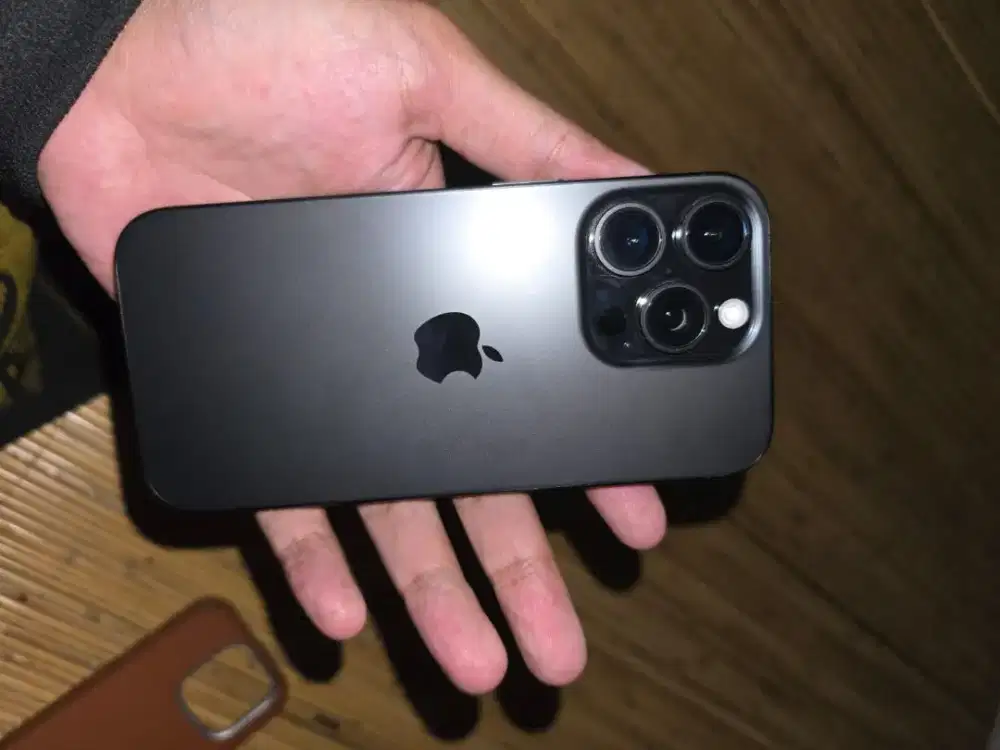 iPhone 16 Pro 128G. (iBox)