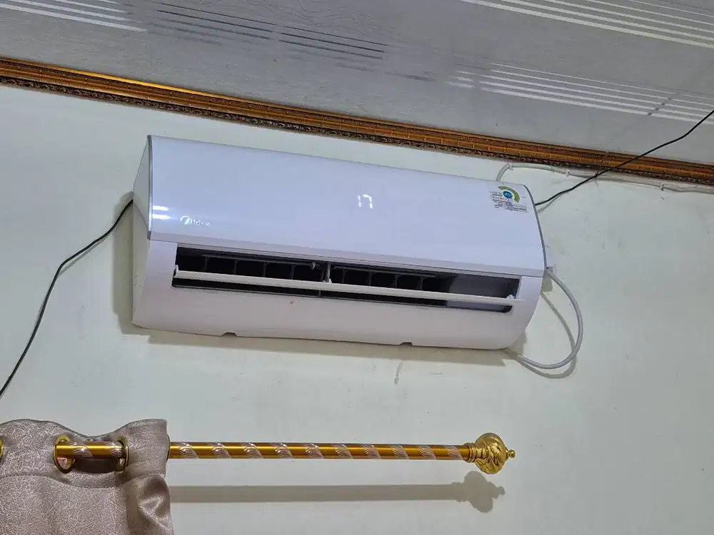 Ac Midea 0.5 PK Second Dingin