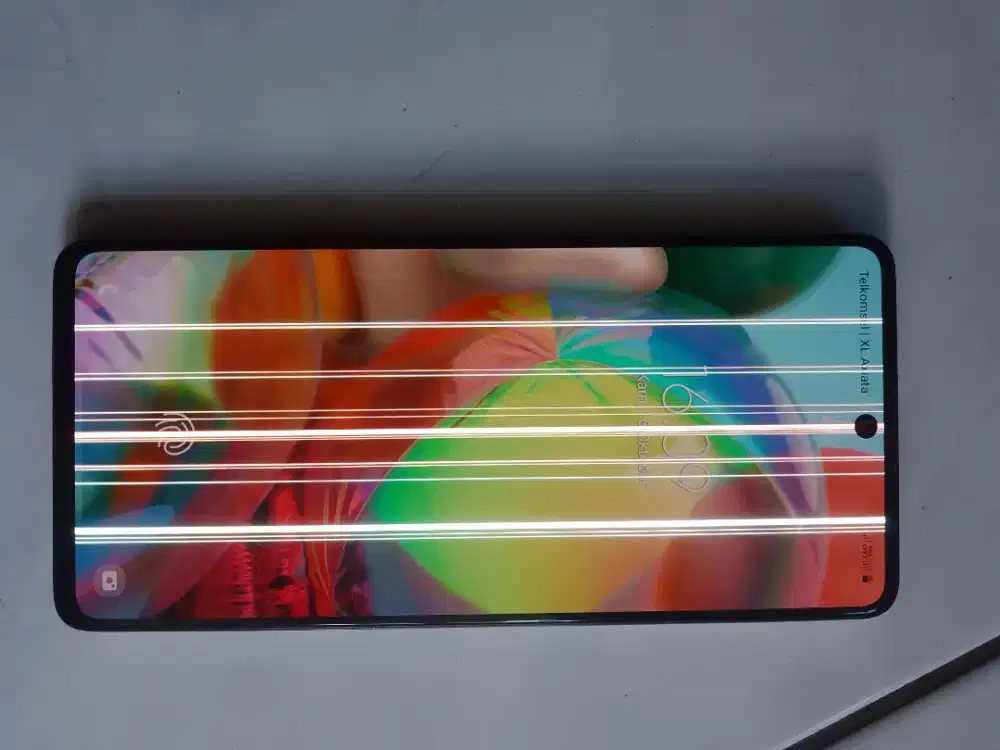 Samsung A71, Minus Garis