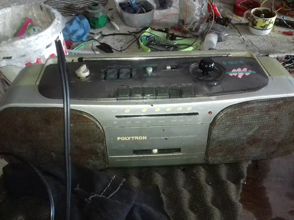radio fm polytron