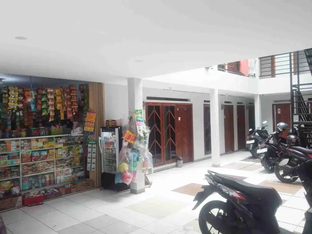 kostan 3 lantai aktif akses masuk mobil di Cicaheum Bandung