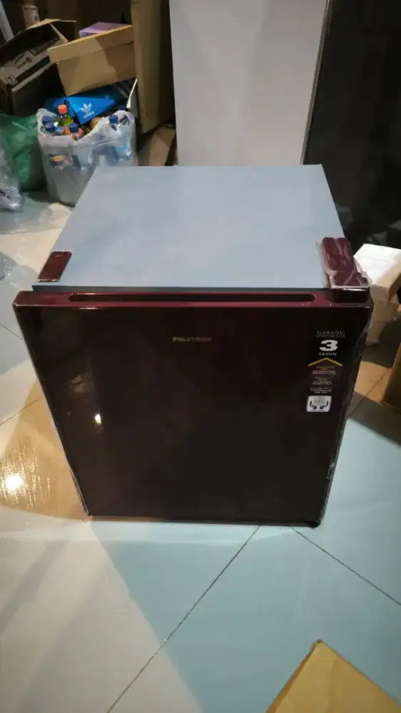 Kulkas Polytron