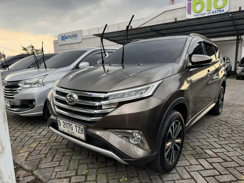 Daihatsu Terios R 1.5 Bensin-MT 2018 Coklat - TZH
