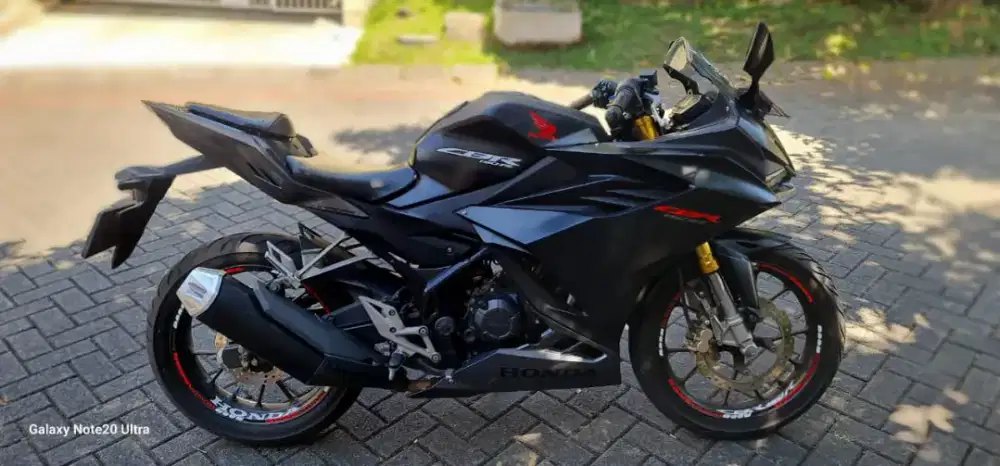 CBR 150R bekas warna hitam plat n kota