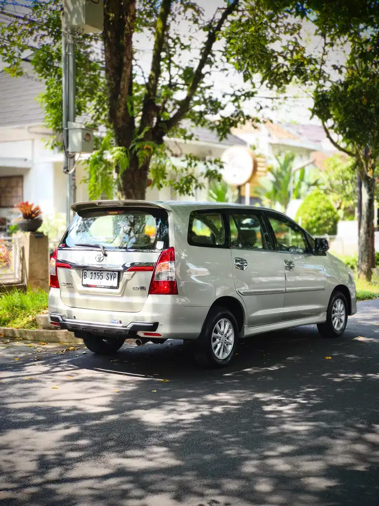 Toyota Kijang Innova 2013 Bensin