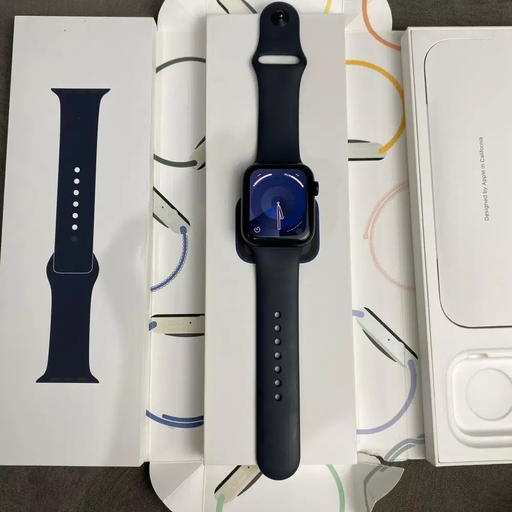 Apple Watch SE Gen 2 44mm Resmi Blibli Garansi On