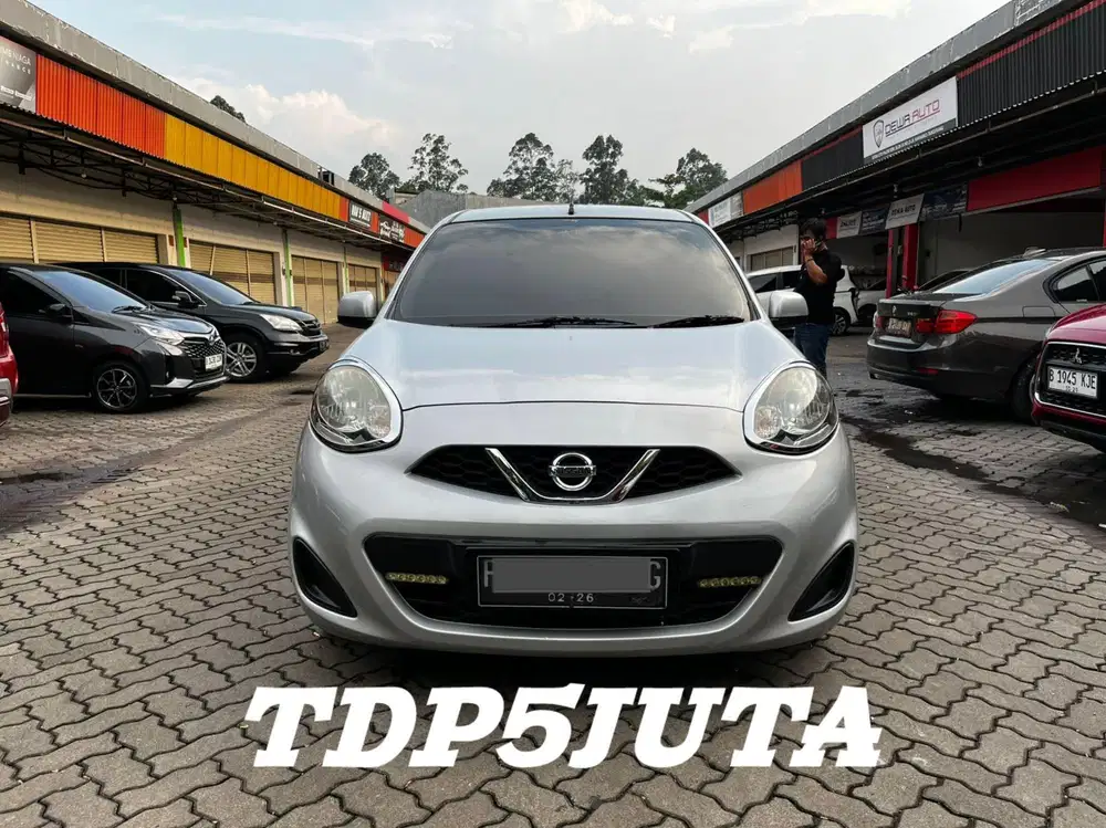 NISSAN MARCH 1.2 Matic 2015 Km60ribuan