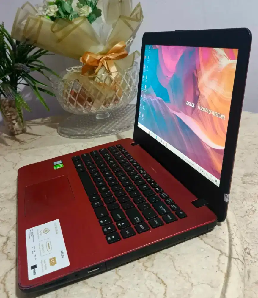 ASUS VIVOBOOK CORE i5 Gen 8. No minus. Semua normal