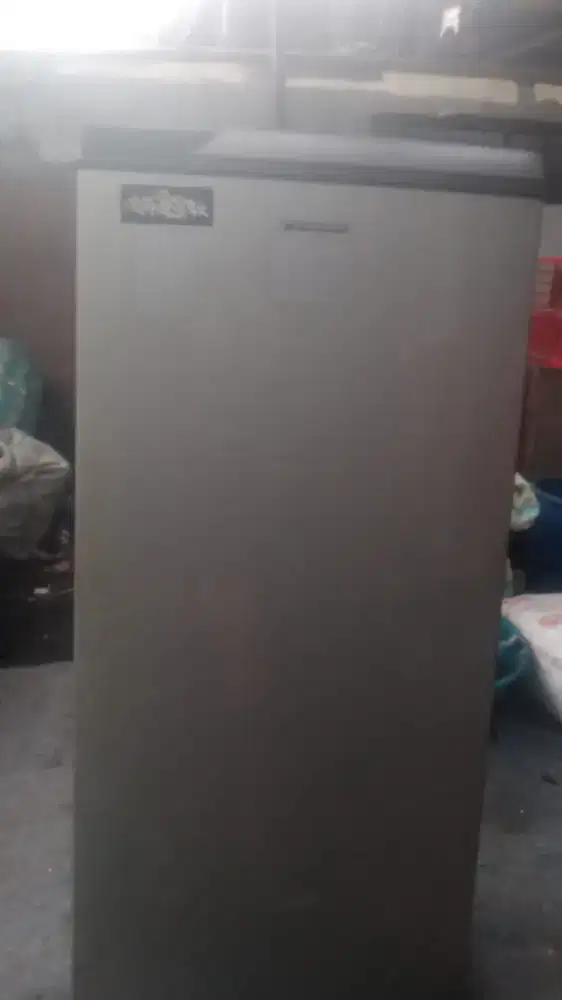 Kulkas panasonic 1 pintu sawangan pasir putih