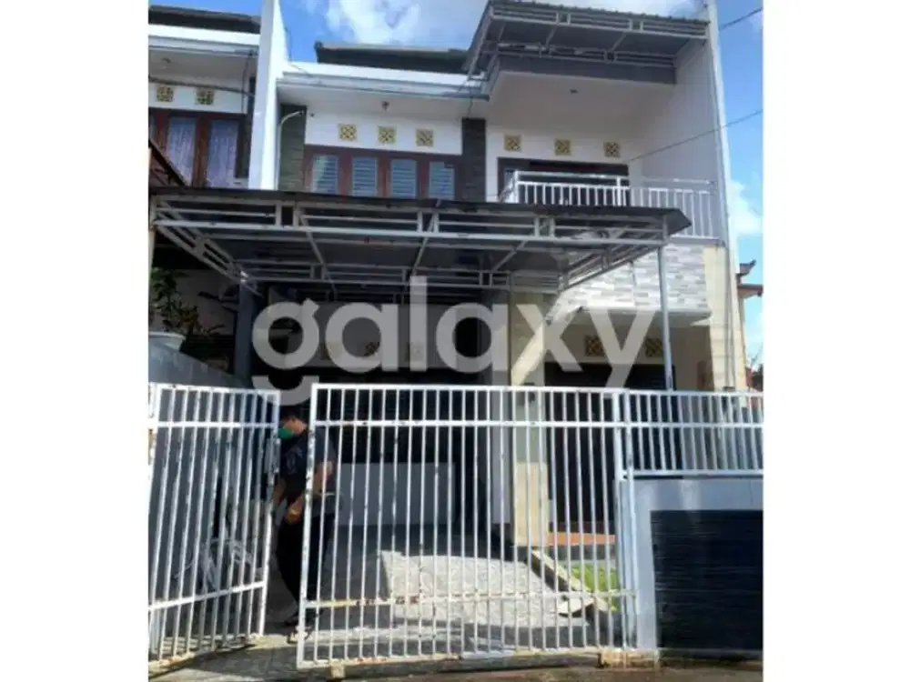 RUMAH PRAKTIS 2 LANTAI DI SWAMANDALA PADANGSAMBIAN KAJA DENPASAR, BALI
