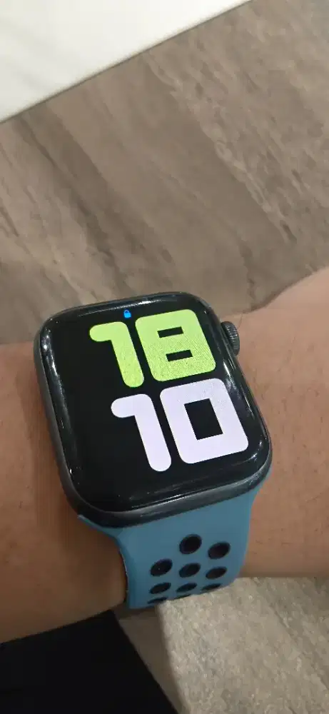 APPLE WATCH SE 44MM NIKE EDITION IBOX