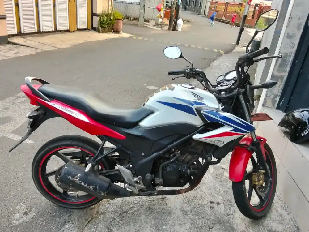 Dijual Honda cb150 th 2014