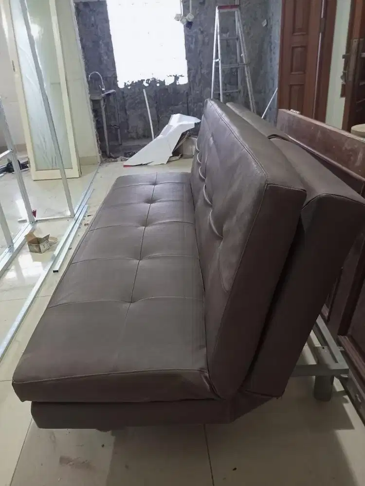 Sofa bed coklat bahan oscar