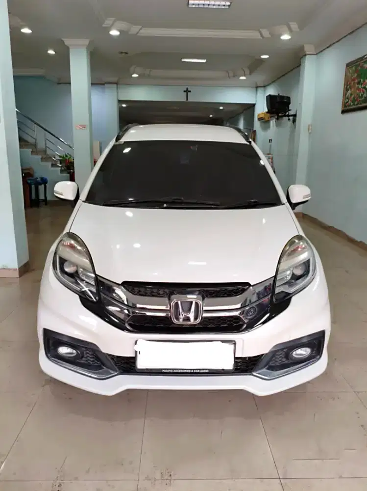 (Km 62rb) Mobilio RS Manual 2015