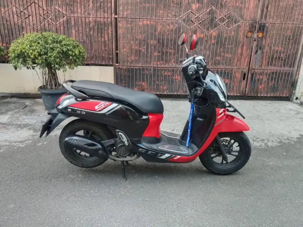 Honda Scoopy f1 tahun 2023 plat 2028 mesin cvt halus siap pakai