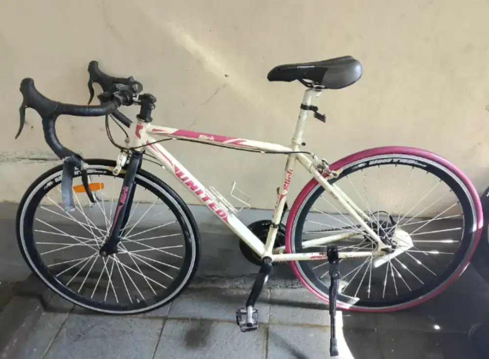 Sepeda fixie merk united