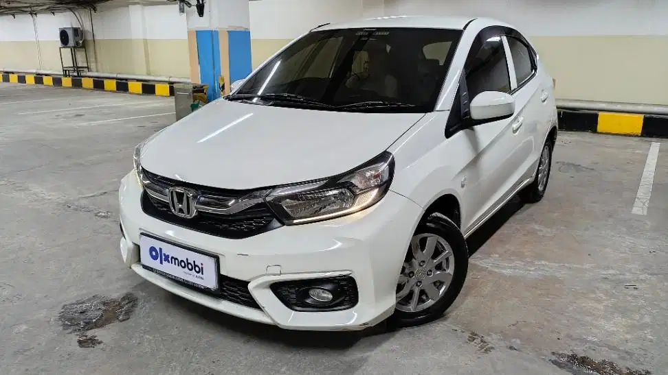 DP Rendah  7JT Honda Brio Satya 1.2 New E Bensin-AT 2018 Putih