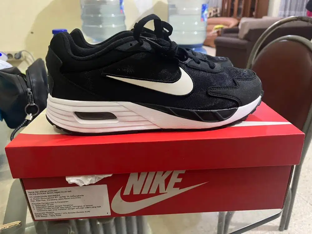 BNIB sepatu nike airmax solo