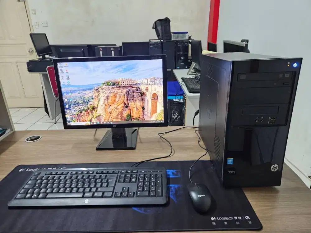 CPU HP Pro 3330 Micro Tower Pentium Inside - Windows 10 64-bit