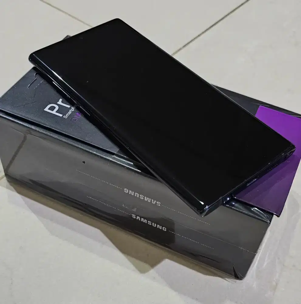 SAMSUNG note 10 plus