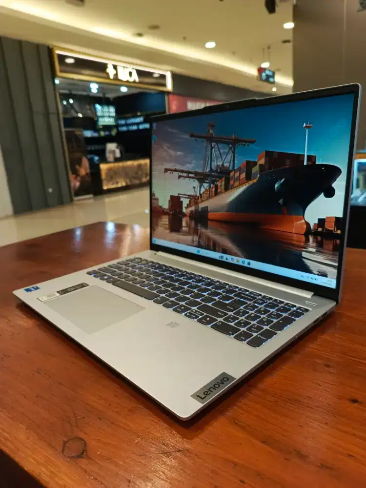 Lenovo ideapad Slim 5 16IRL8 i5-1335U Ram 8GB SSD 1TB Mulus