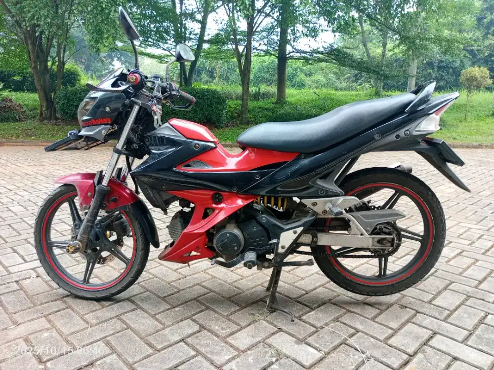 Kawasaki athlete 2011, Ss lengkap, mulus, plat B