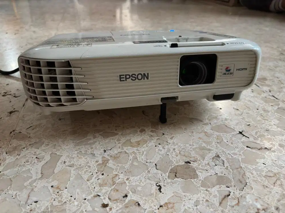 Proyektor EB-X300