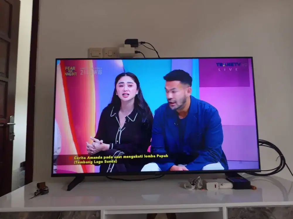 Tv Smart  Aquos TV 43 Inc Layar 4K