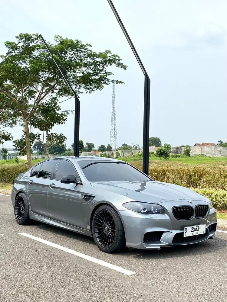 BMW F10 520i 2.0 Sport A/T 2012 FULL MODIF!