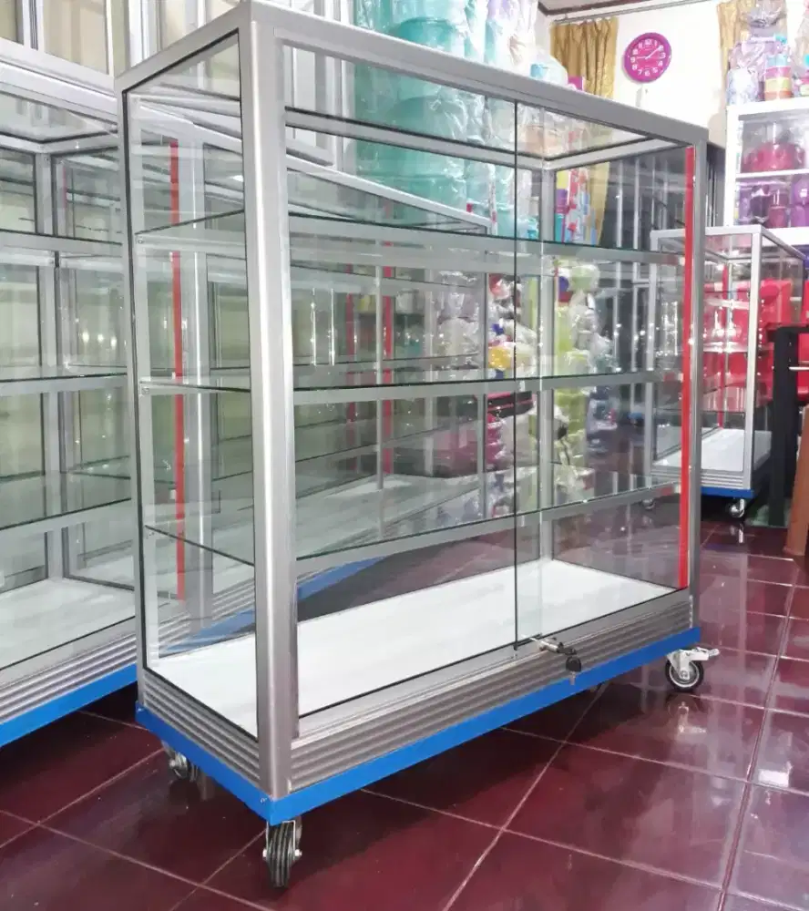 Etalase 1Mx1M Pakai RODA BESAR + KUNCI Kondisi Barang Baru & Ready