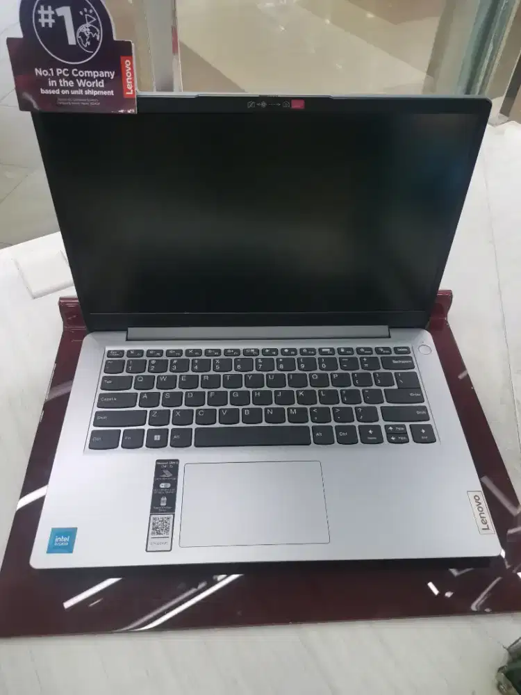 lenovo IdeaPad Slim 1 N4500