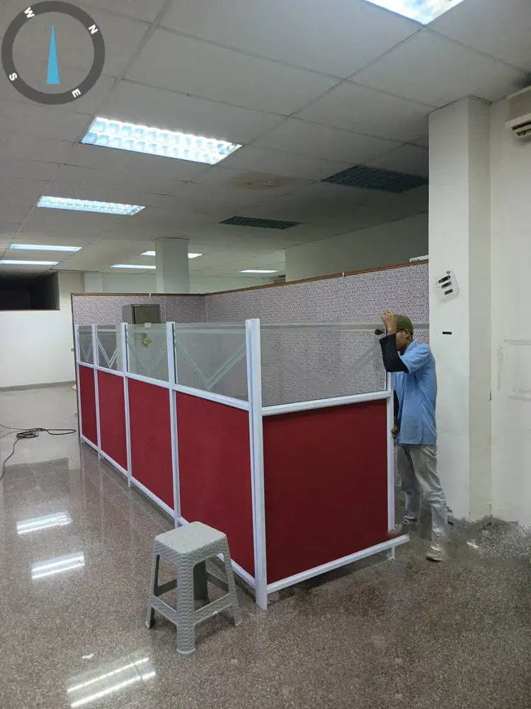 PARTISI SEKAT KANTOR atau RUMAH