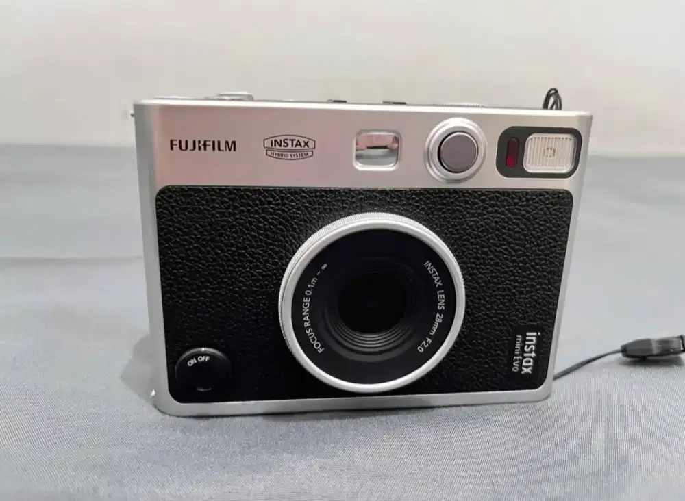 Kamera Fujifilm Instax Mini Evo